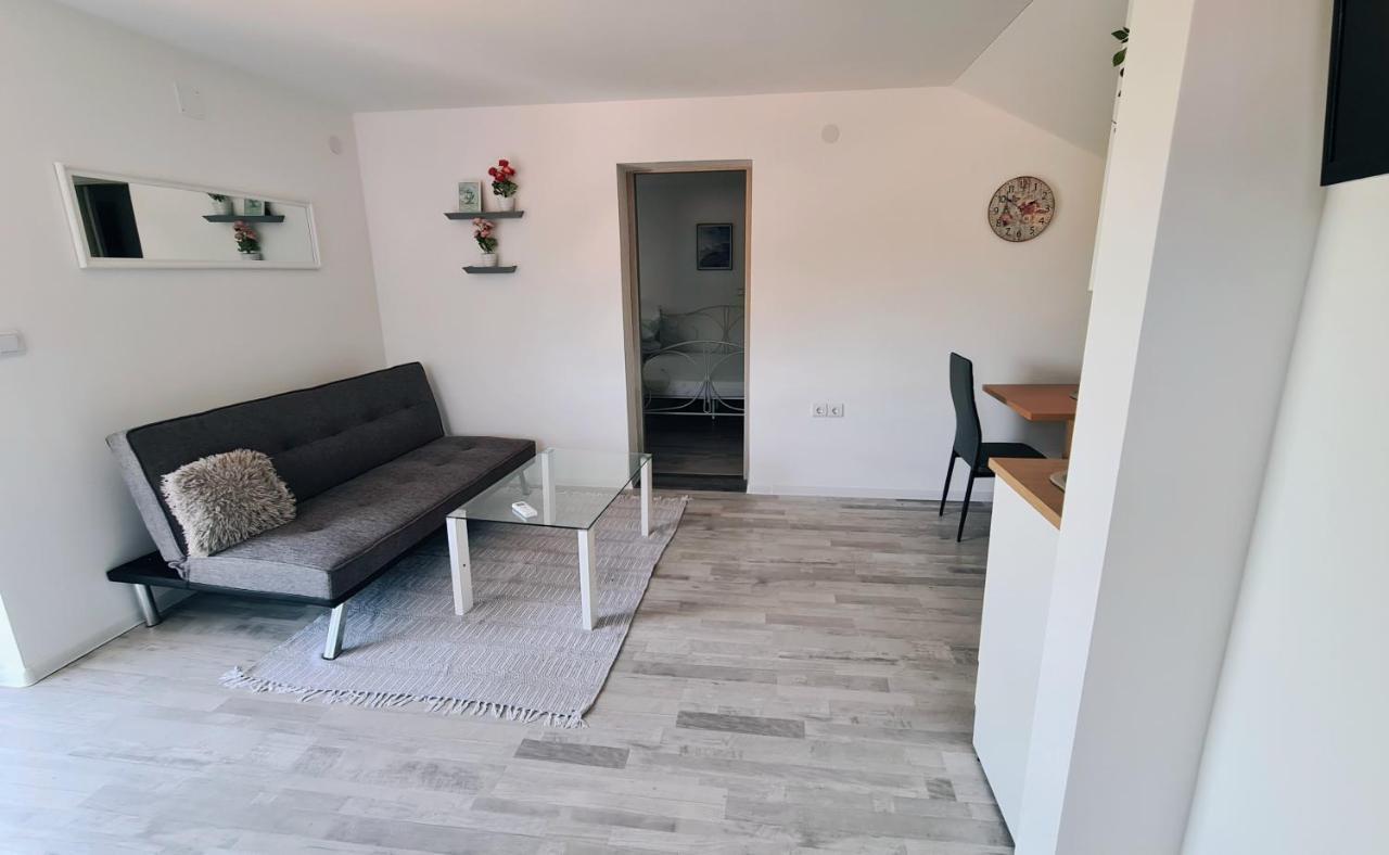 Apartman Castle Tusilovic Экстерьер фото